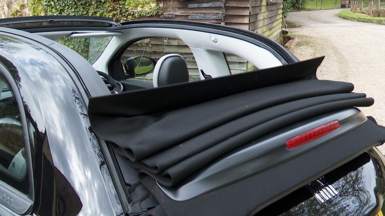 FIAT 500 ELECTRIC CABRIO 87kW Icon 42kWh 2dr Auto